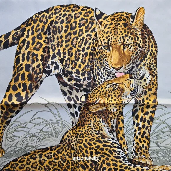 PERFECT Hermès Jungle Love Silk Scarf Leopards Robert Dallet - Picture 6 of 17